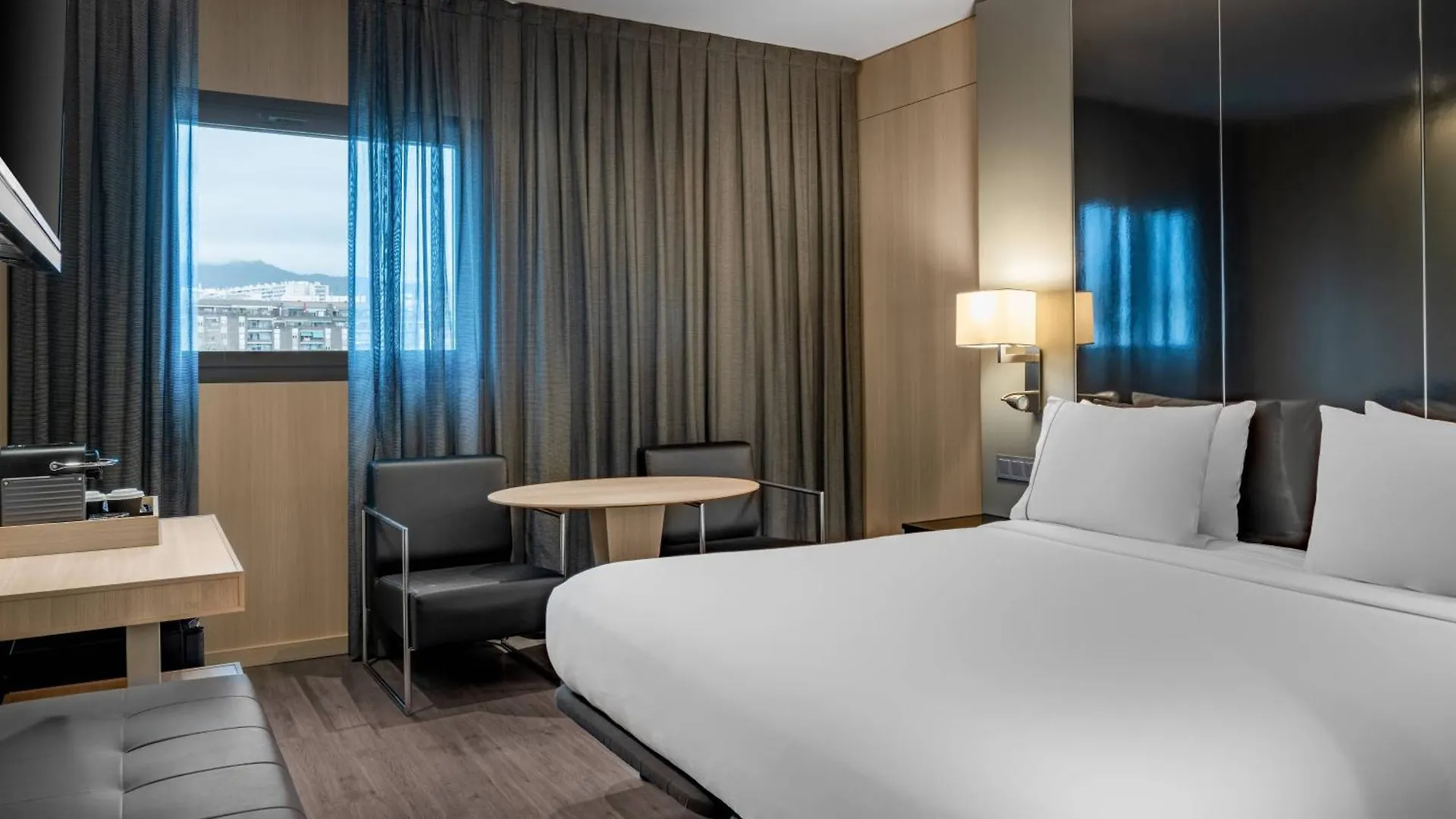 AC Hotel Sants Barcelona 4*,