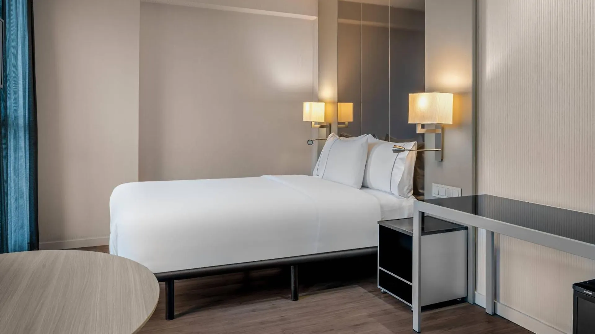 Ac Hotel Sants By Marriott Barcelona