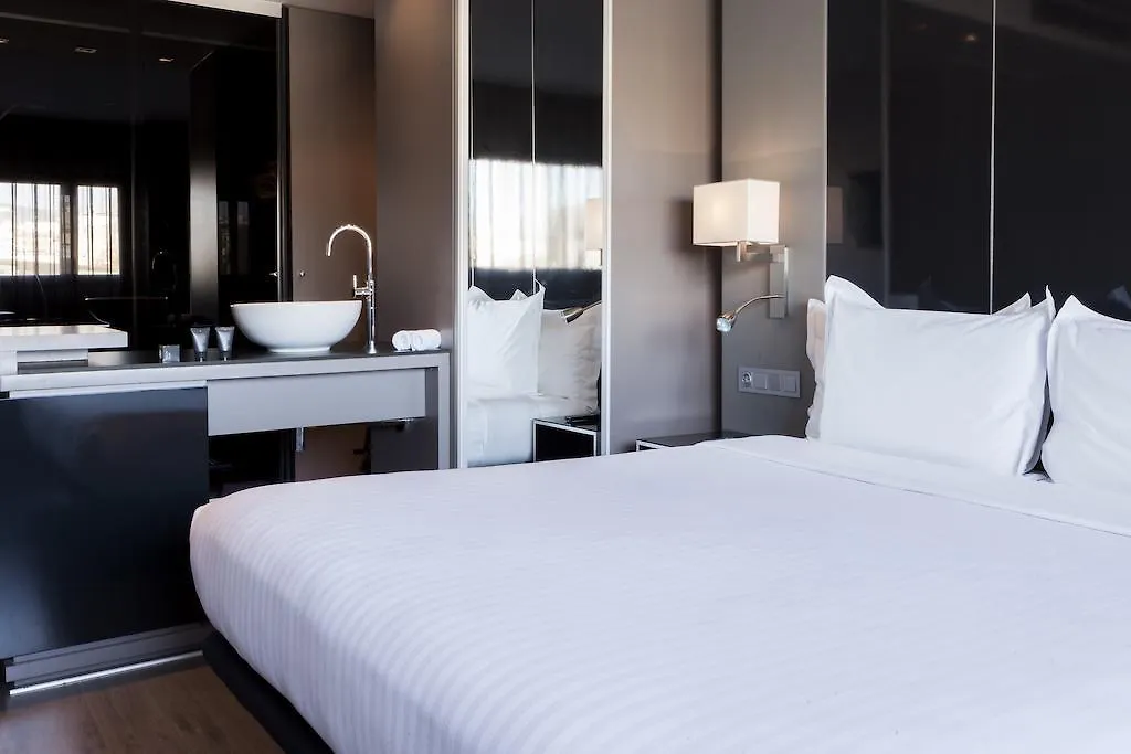 Ac Hotel Sants By Marriott Barcelona