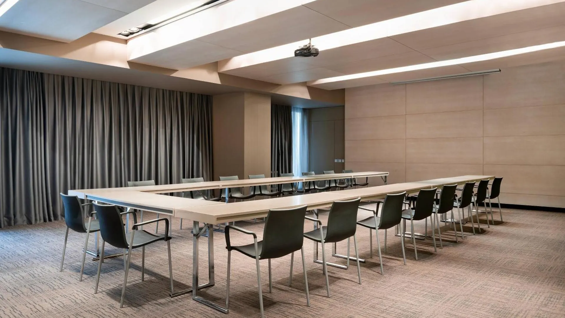 Ac Hotel Sants By Marriott Barcelona Spain