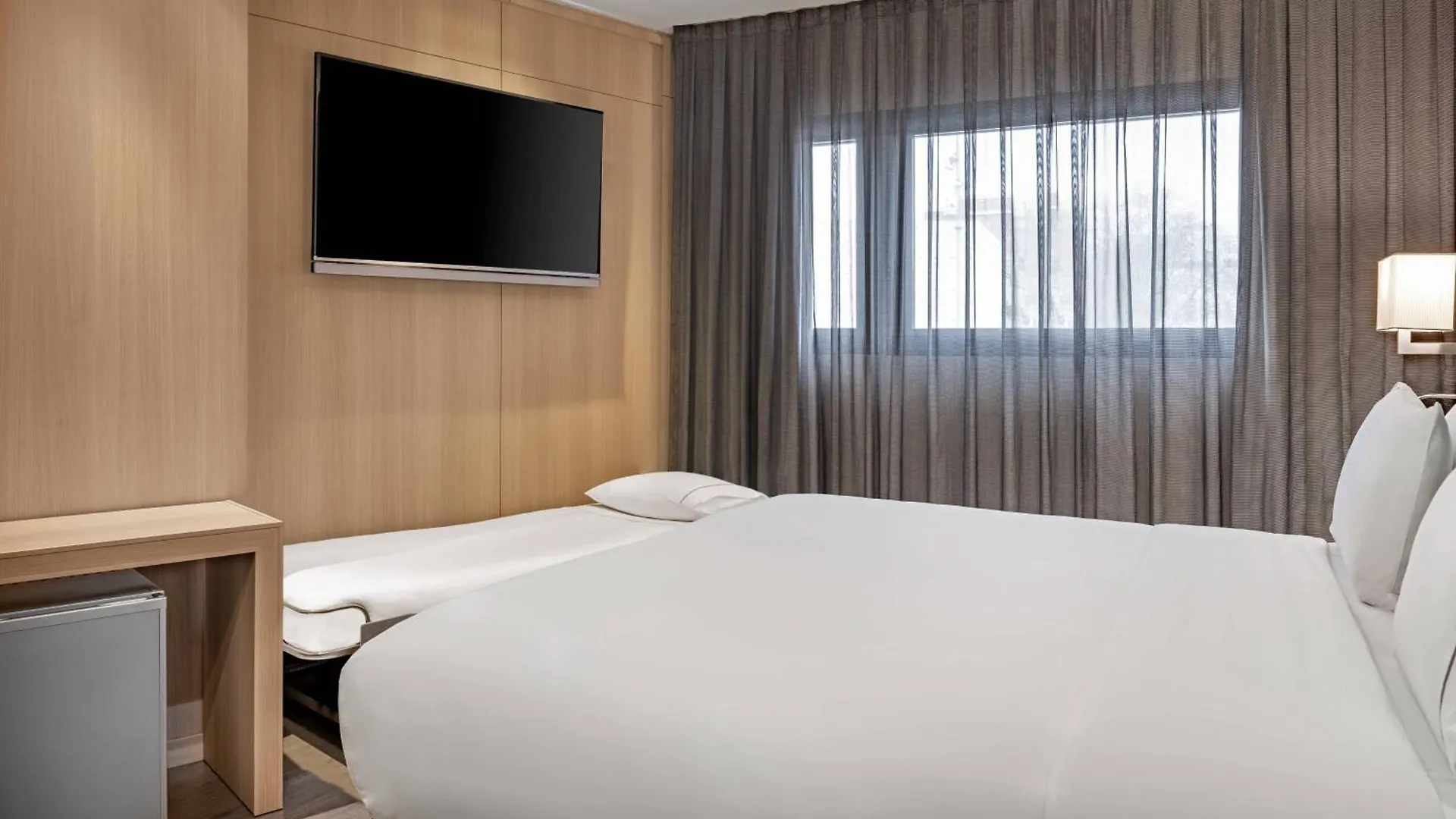 Ac Hotel Sants By Marriott Barcelona